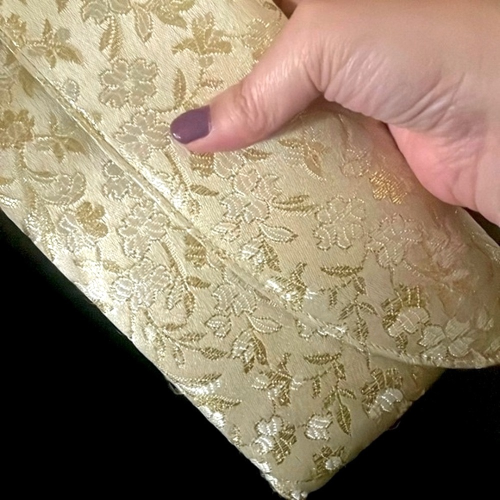 Vintage Gold & Ivory Floral Jacquard Clutch